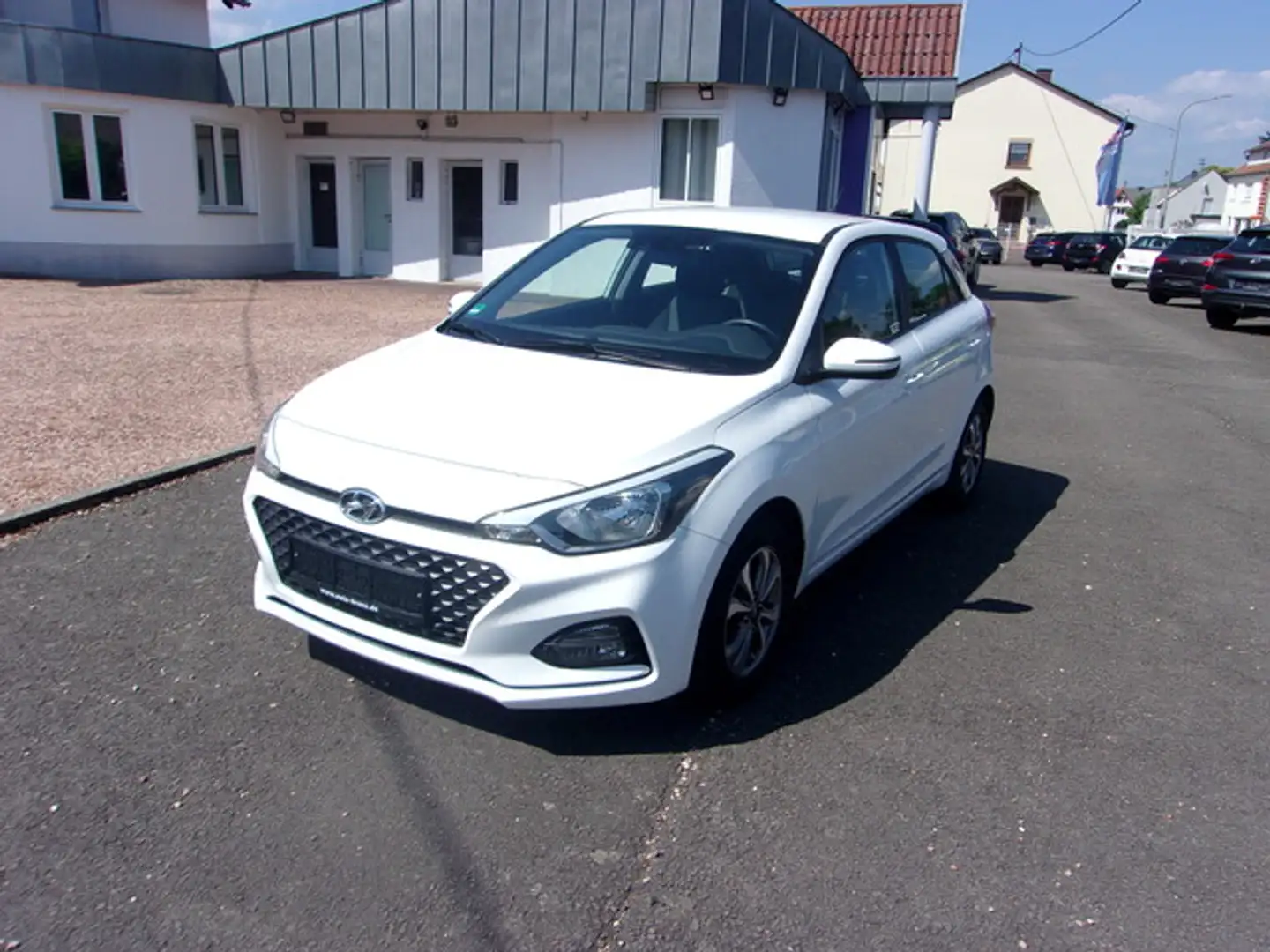 Hyundai i20 Yes Klima ALU SHZ PDC Blanc - 2