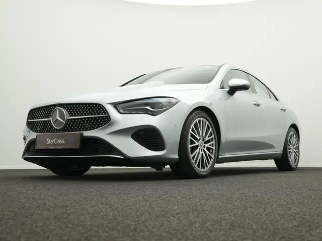 Mercedes-Benz CLA view 10