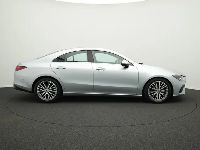 Mercedes-Benz CLA view 5