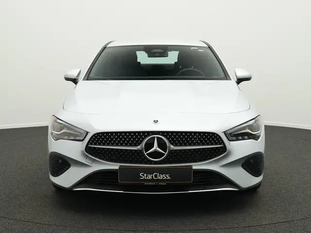 Mercedes-Benz CLA view 2