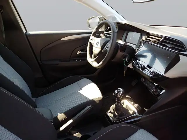 Opel Corsa view 11