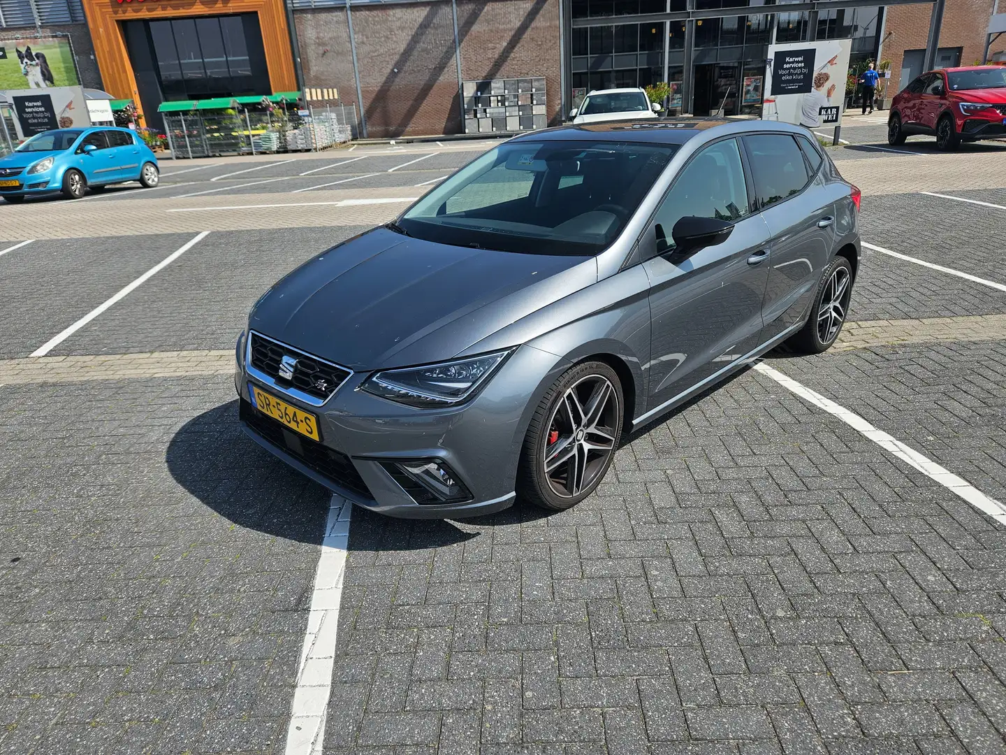 SEAT Ibiza Ibiza 1.0 TSI FR BnsInt. Grijs - 2