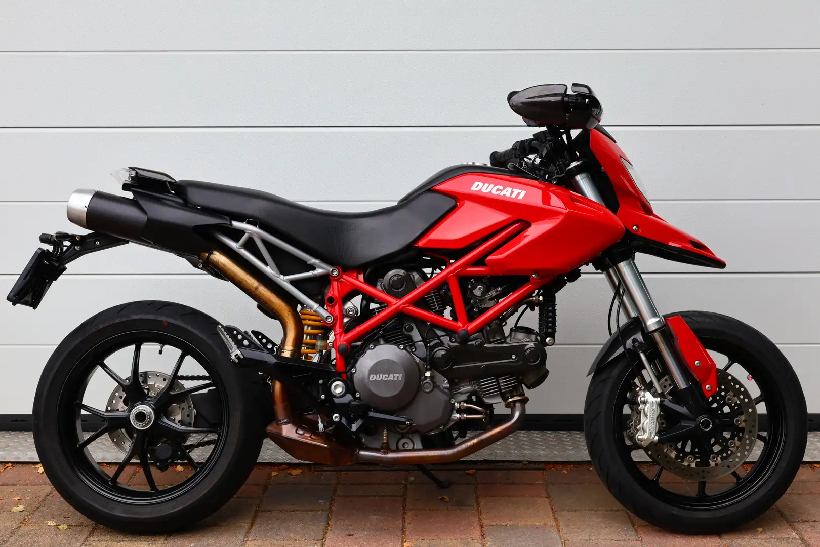 Ducati Hypermotard 796 ABS Rood - 1