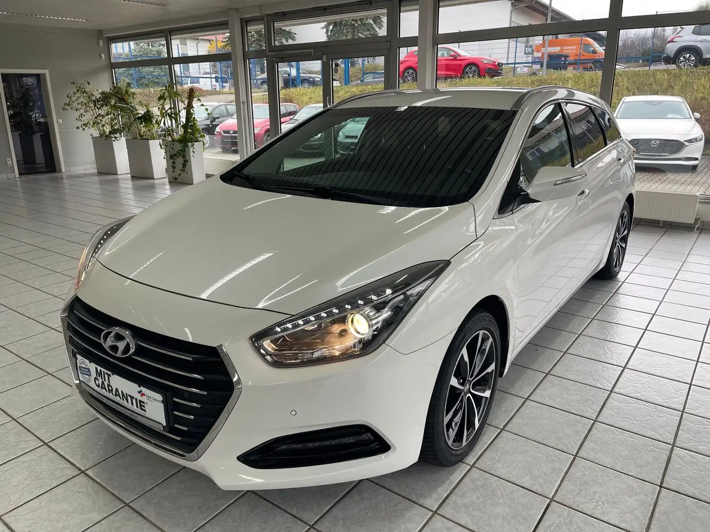 Hyundai i40 cw blue Style*LED*DAB*NAVI*Sitz+LenkradHeiz* Blanc - 1