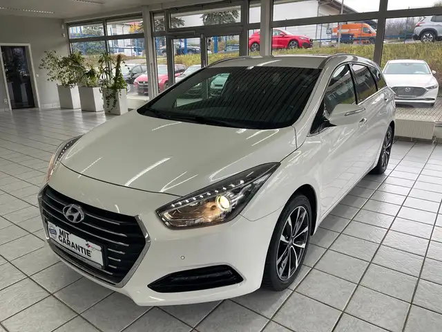 Hyundai i40 cw blue Style*LED*DAB*NAVI*Sitz+LenkradHeiz*