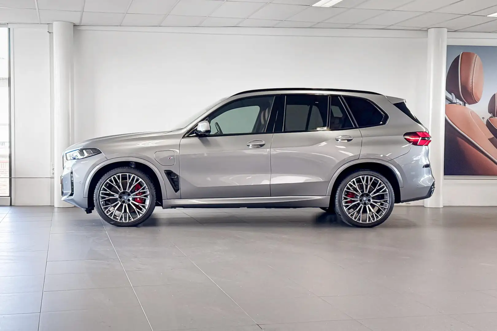 BMW X5 xDrive50e | M Sport | Driving Assistant Pro | Glaz Gris - 2