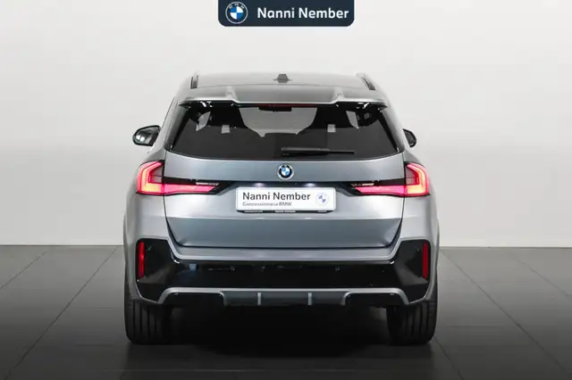 BMW X1 view 4