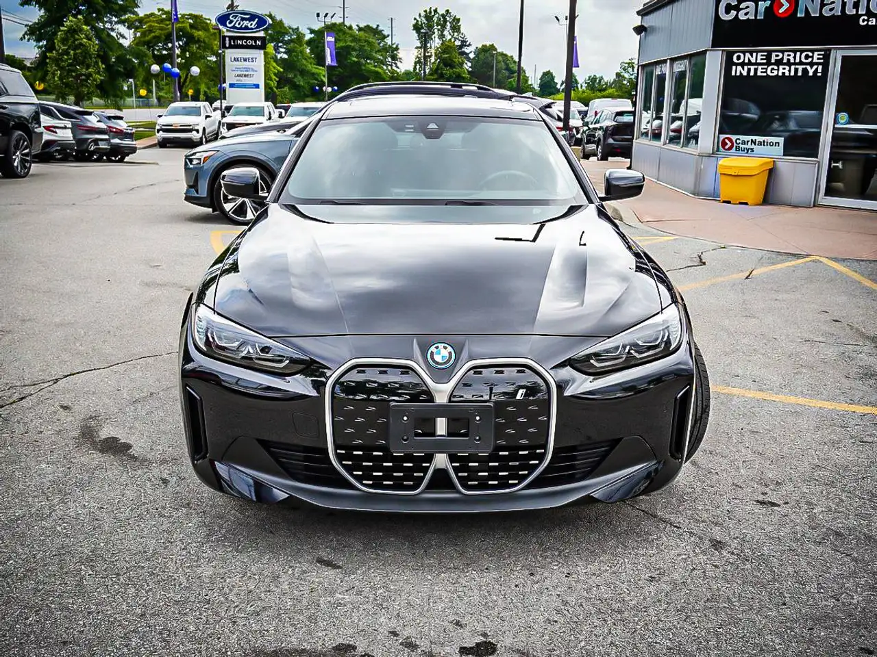 BMW i4 fotografie BMW i4