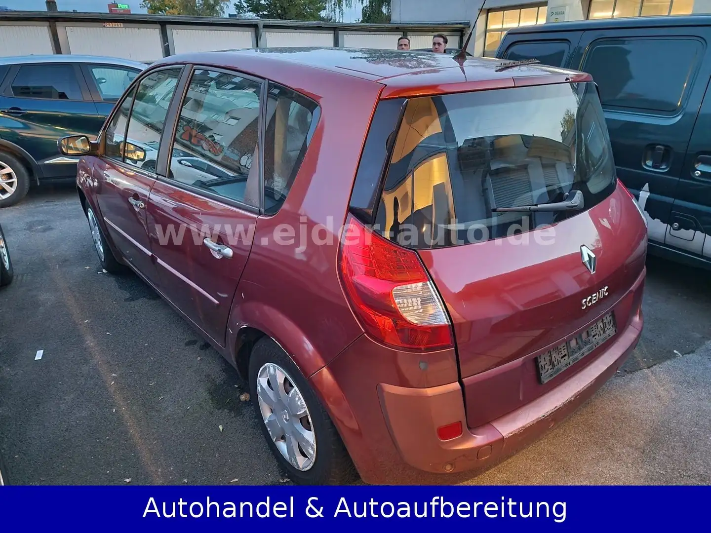 Renault Scenic 1.5 dCi FAP ***NICHT FAHRBEREIT*** Rouge - 2