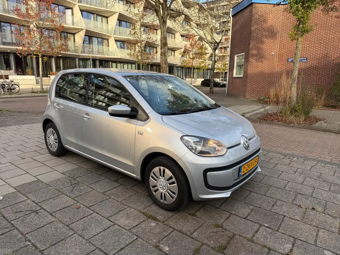 Volkswagen up! 1.0 move up! BlueMotion Airco 5drs Grijs - 1