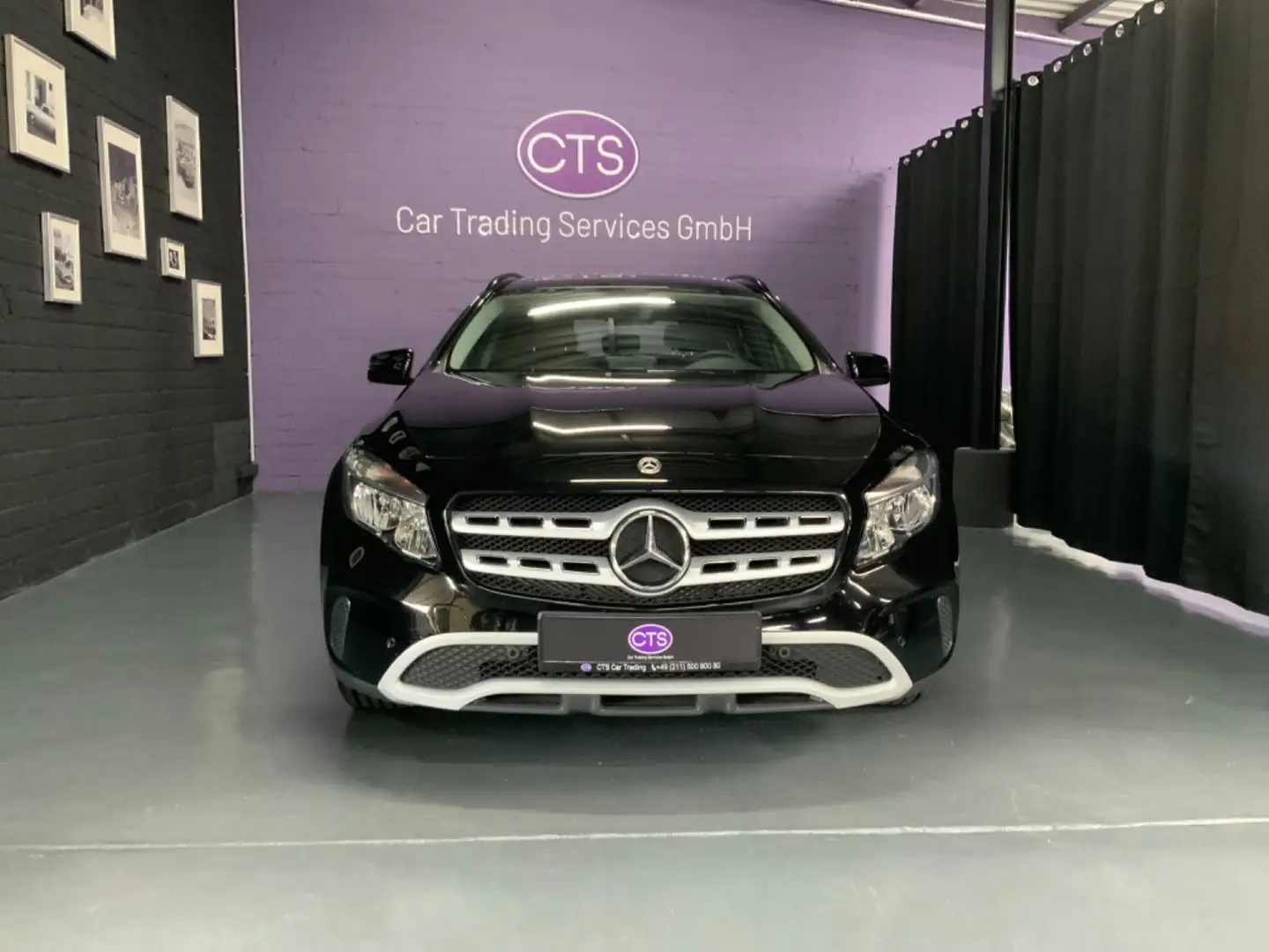 Mercedes-Benz GLA 180 GLA / Business Paket Noir - 1