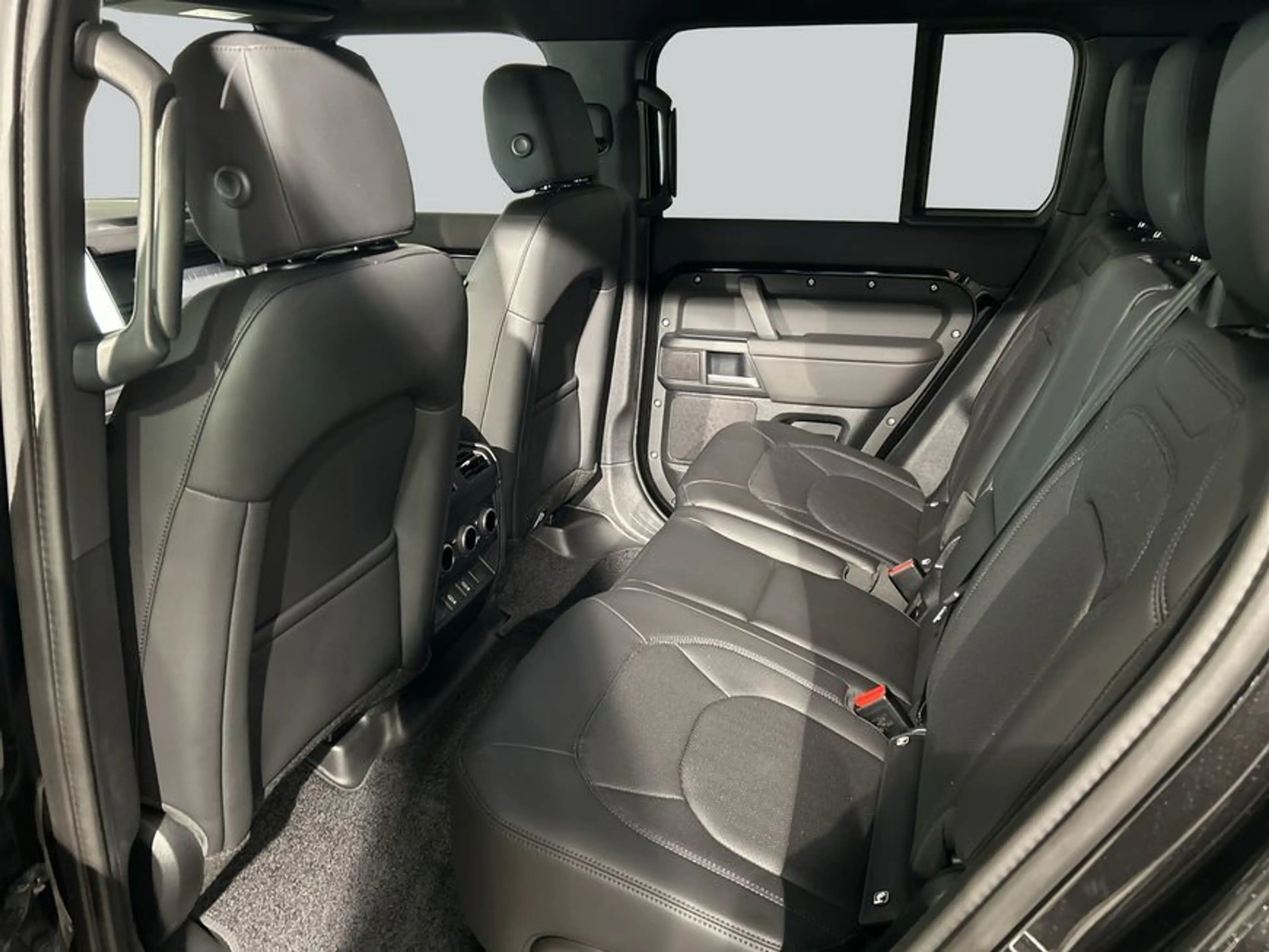 Land Rover Defender 110 D350 X-Dynamic SE 257 kW, 5-türig (Di — photo 5