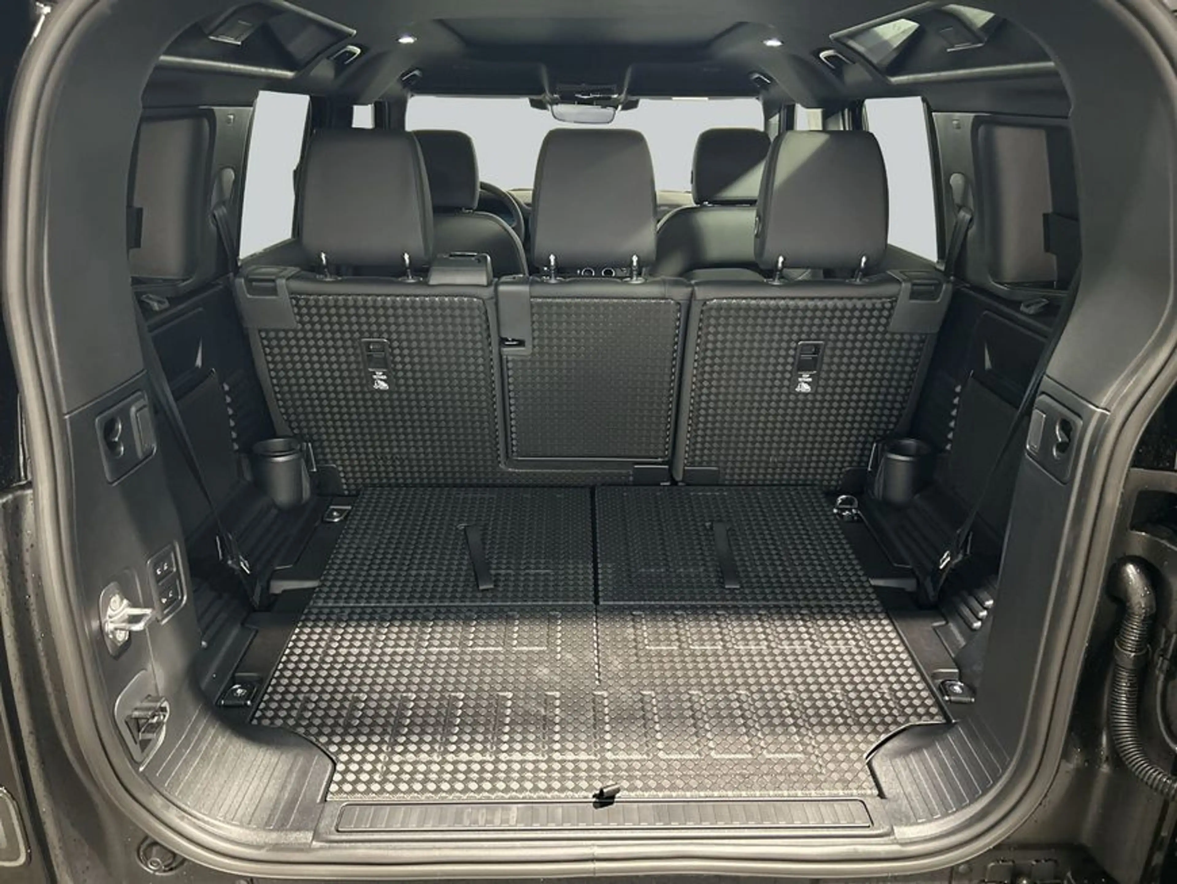 Land Rover Defender 110 D350 X-Dynamic SE 257 kW, 5-türig (Di — photo 11