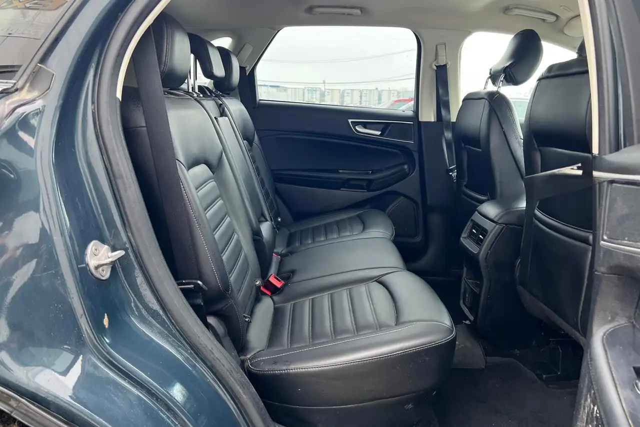 Ford Edge снимка Ford Edge