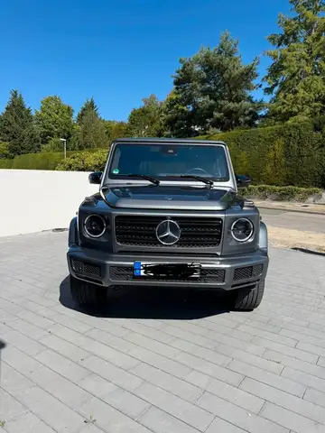Mercedes-Benz G 400