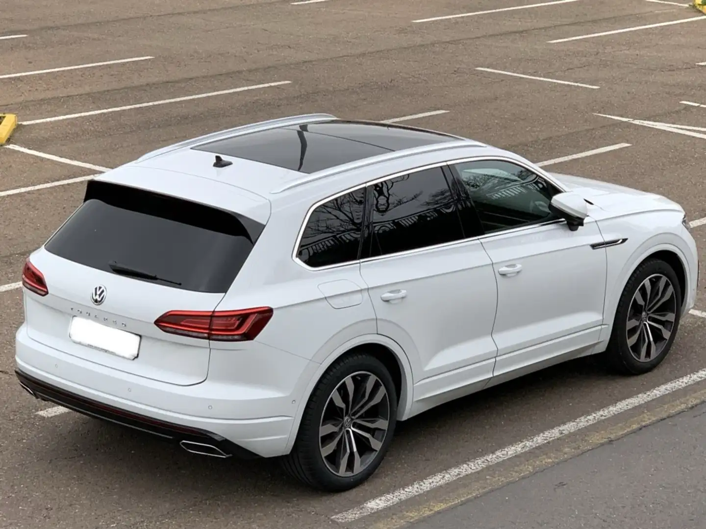Volkswagen Touareg 3.0TDI V6 R-Line Individual Tip. Atmosphere 4M 170 Blanco - 2