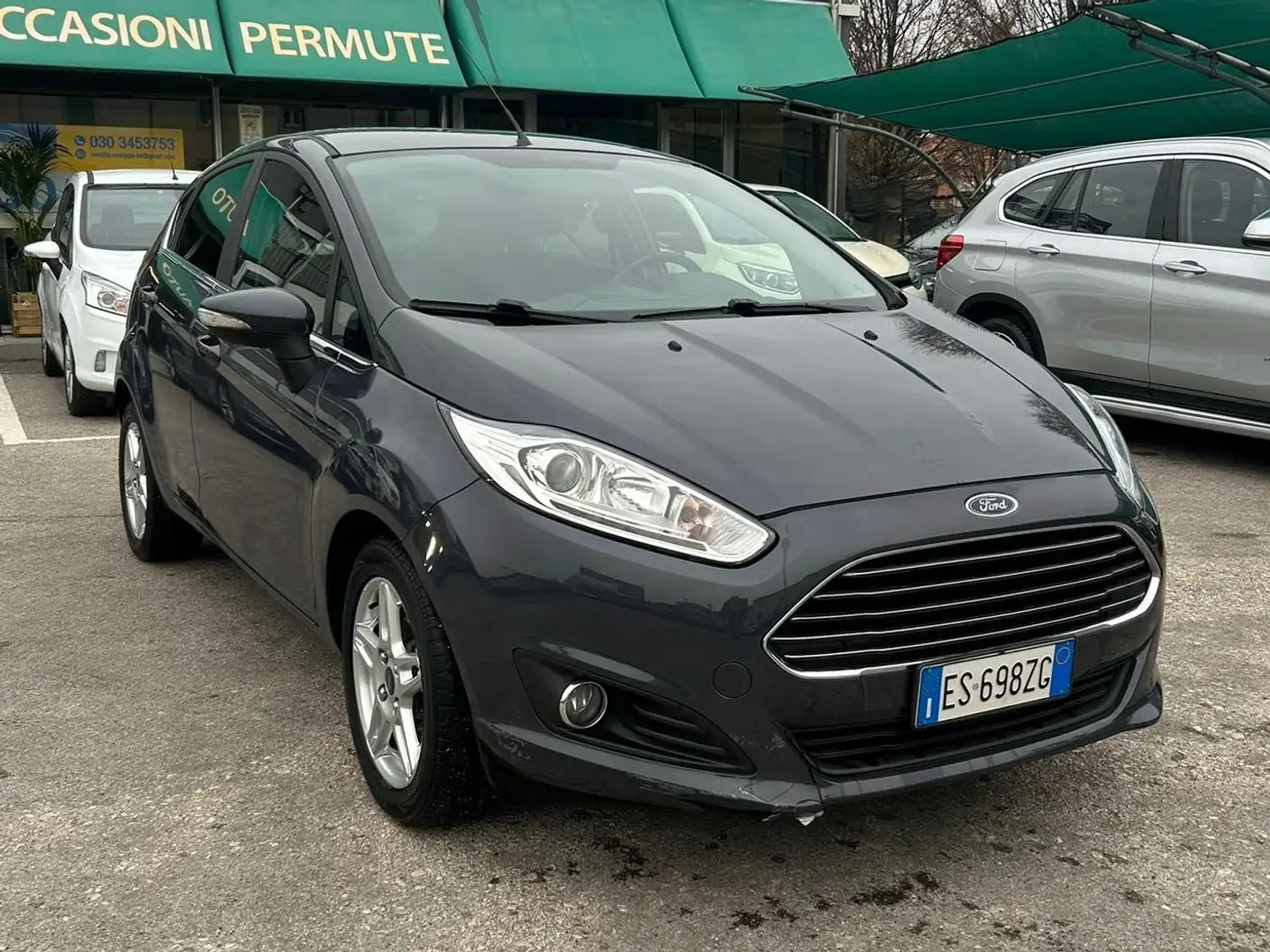 Ford Fiesta Fiesta VI 2013 5p 1.4 Titanium Gpl 92cv Gris - 1