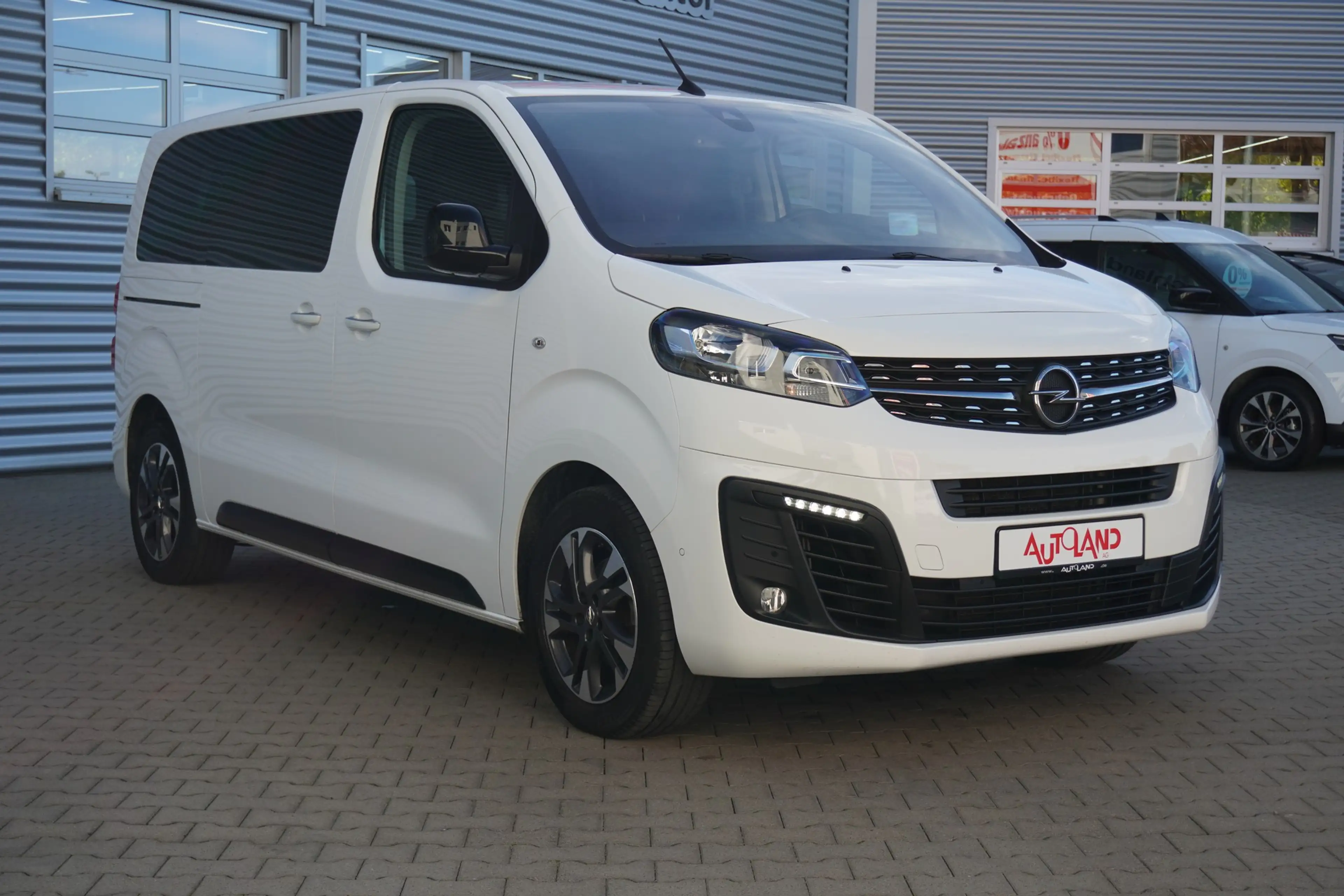 Opel Zafira Life 2.0 CDTI Totwinkel Head-Up Kamera — photo 4