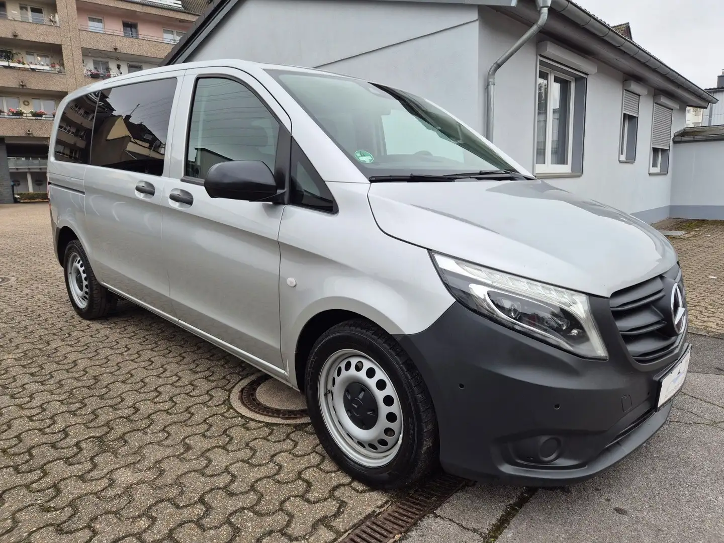 Mercedes-Benz Vito Mixto 116 CDI RWD kompakt Argent - 1