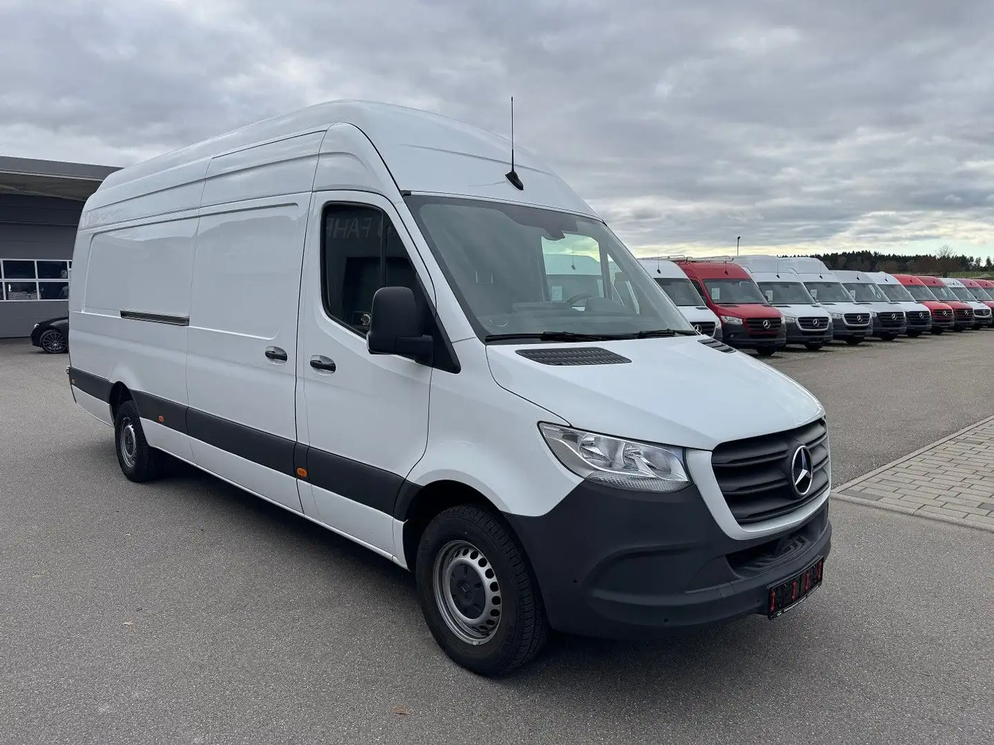 Mercedes-Benz Sprinter 317 CDI Maxi Lang Extralang XXL MBUX Blanc - 2
