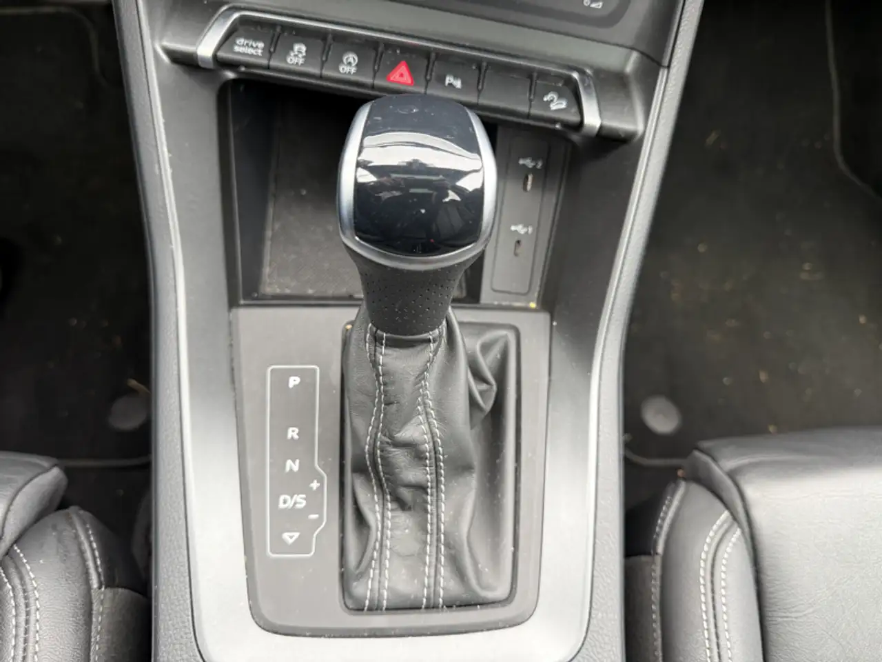 Audi Q3 снимка Audi Q3