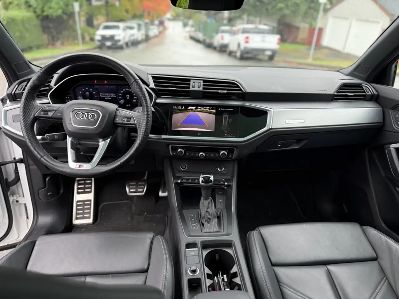 Audi Q3 снимка Audi Q3
