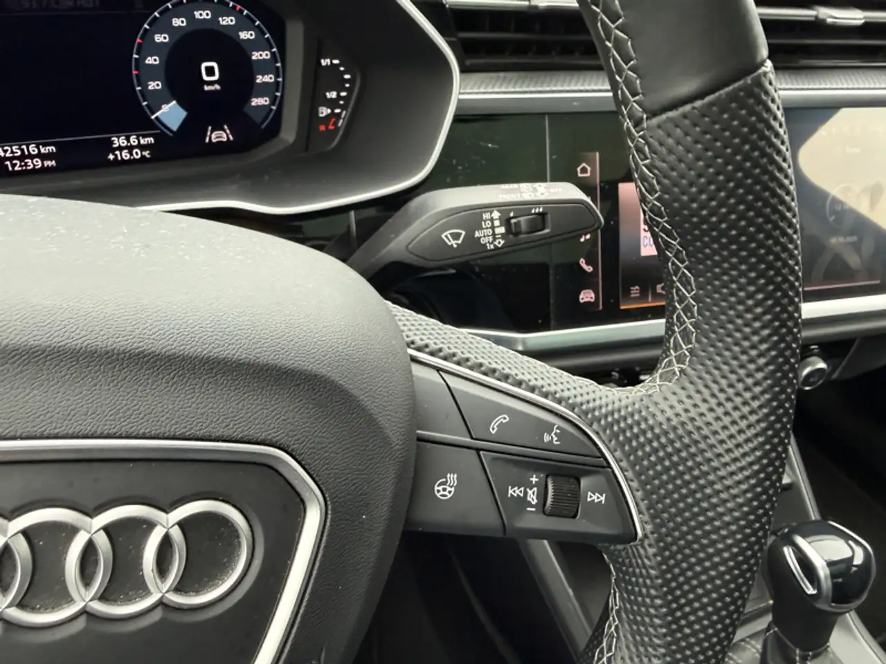 Audi Q3 снимка Audi Q3