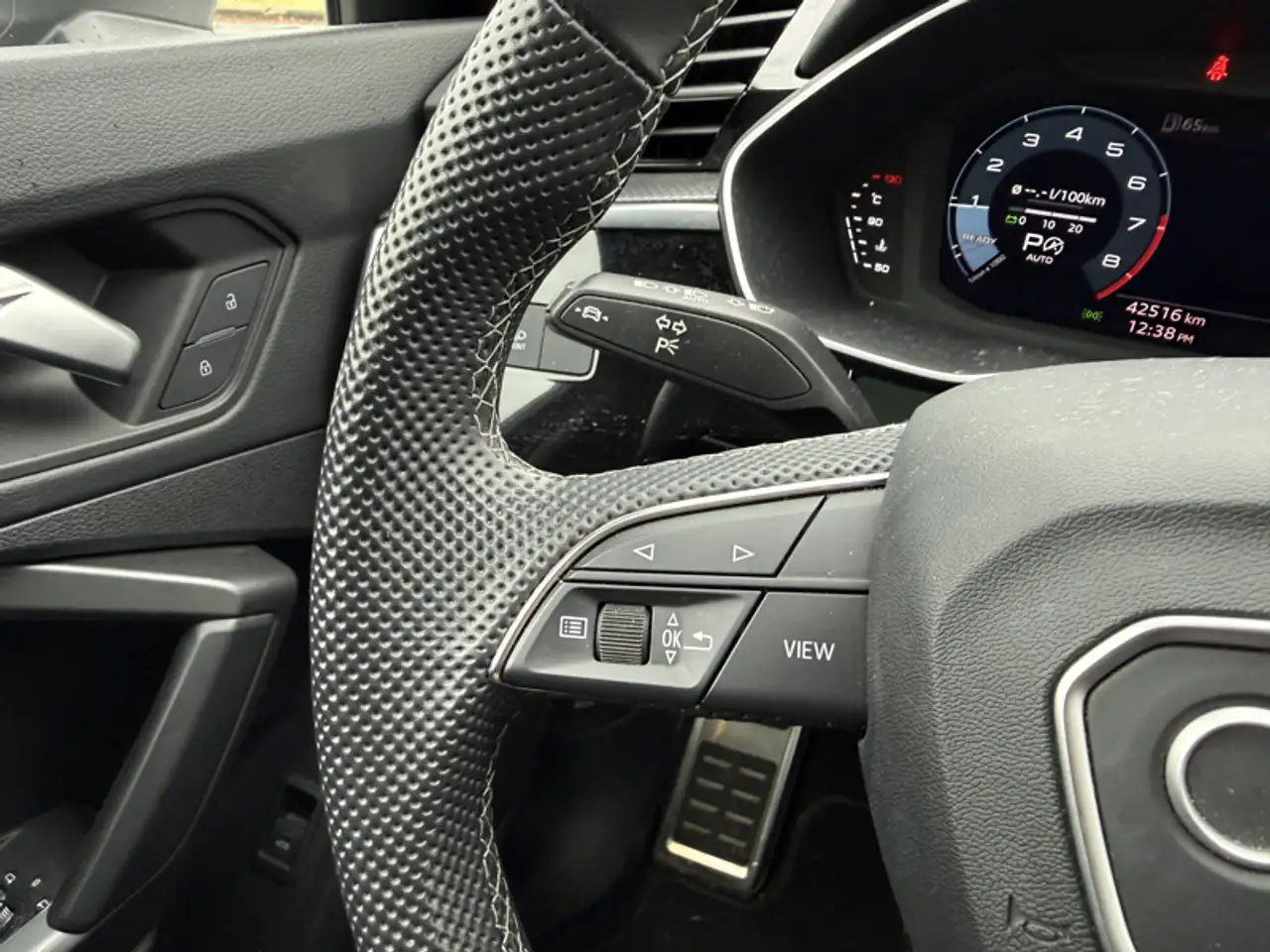 Audi Q3 снимка Audi Q3