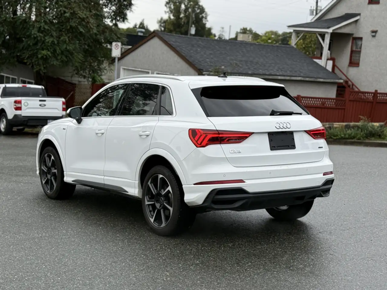 Audi Q3 снимка Audi Q3