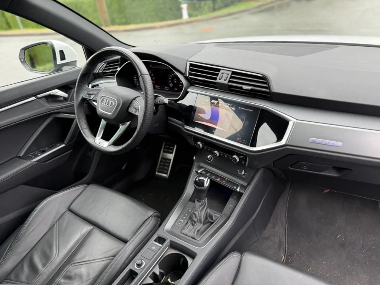 Audi Q3 снимка Audi Q3