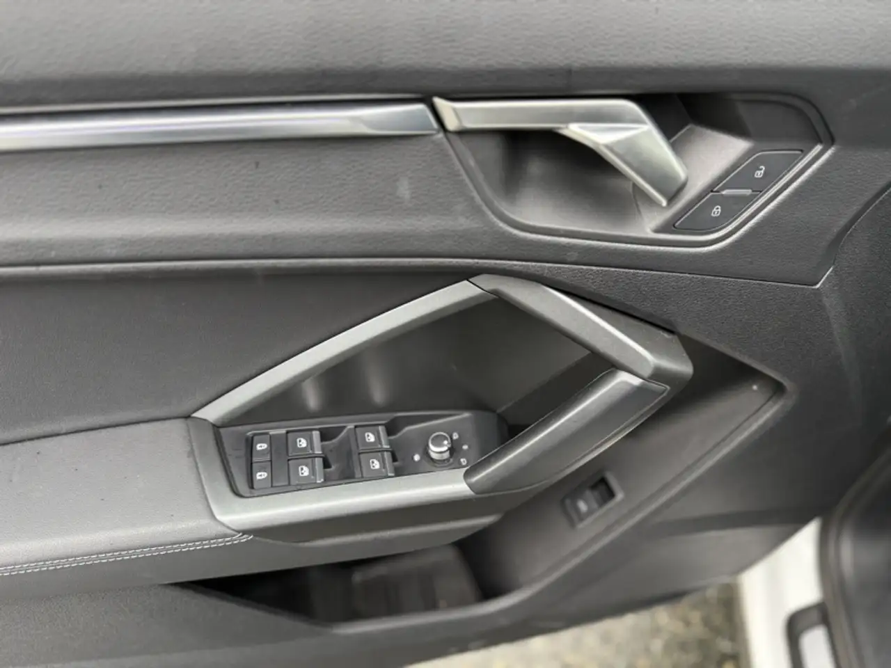 Audi Q3 снимка Audi Q3