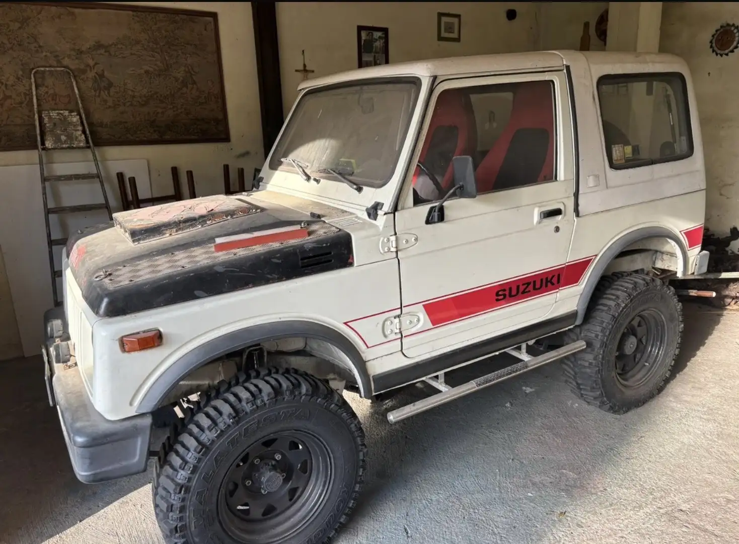 Suzuki Santana Weiß - 1