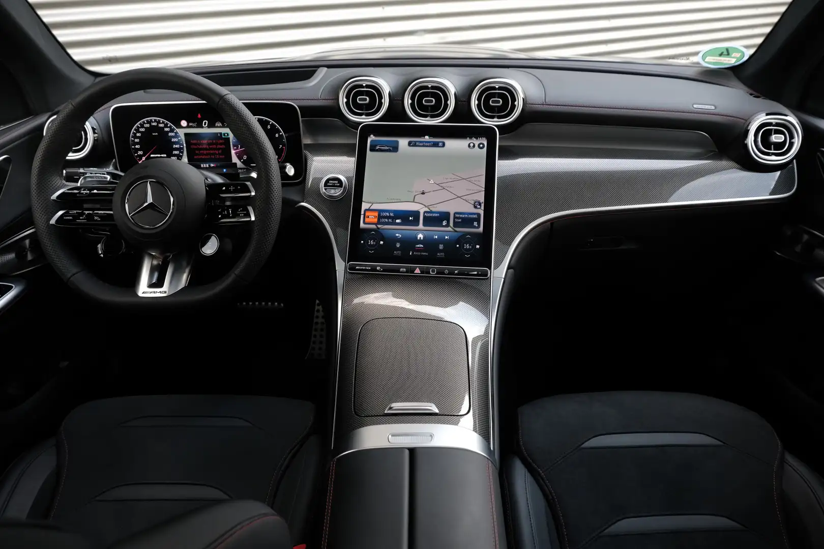 Mercedes-Benz GLC 43 AMG 4MATIC Panodak HUD Burmester Distronic Magno Matt Zwart - 2