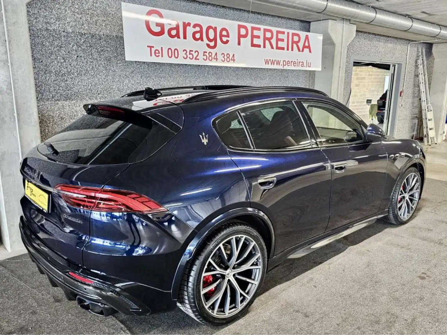 Maserati Grecale 3.0 V6 TROFEO CARBON SONUS PANO CUIR NAVI 1 HAND Bleu - 2