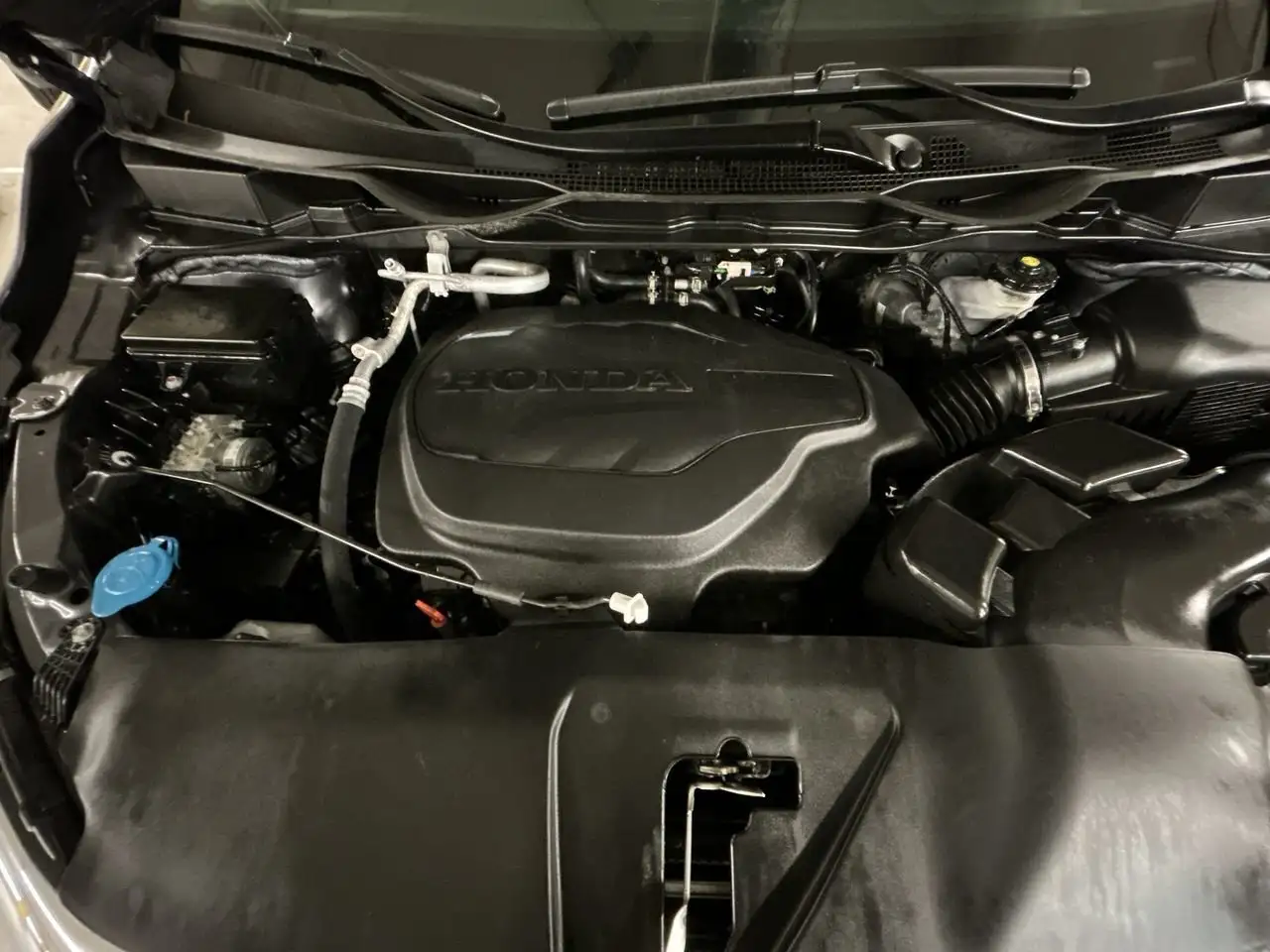 Honda Odyssey снимка Honda Odyssey