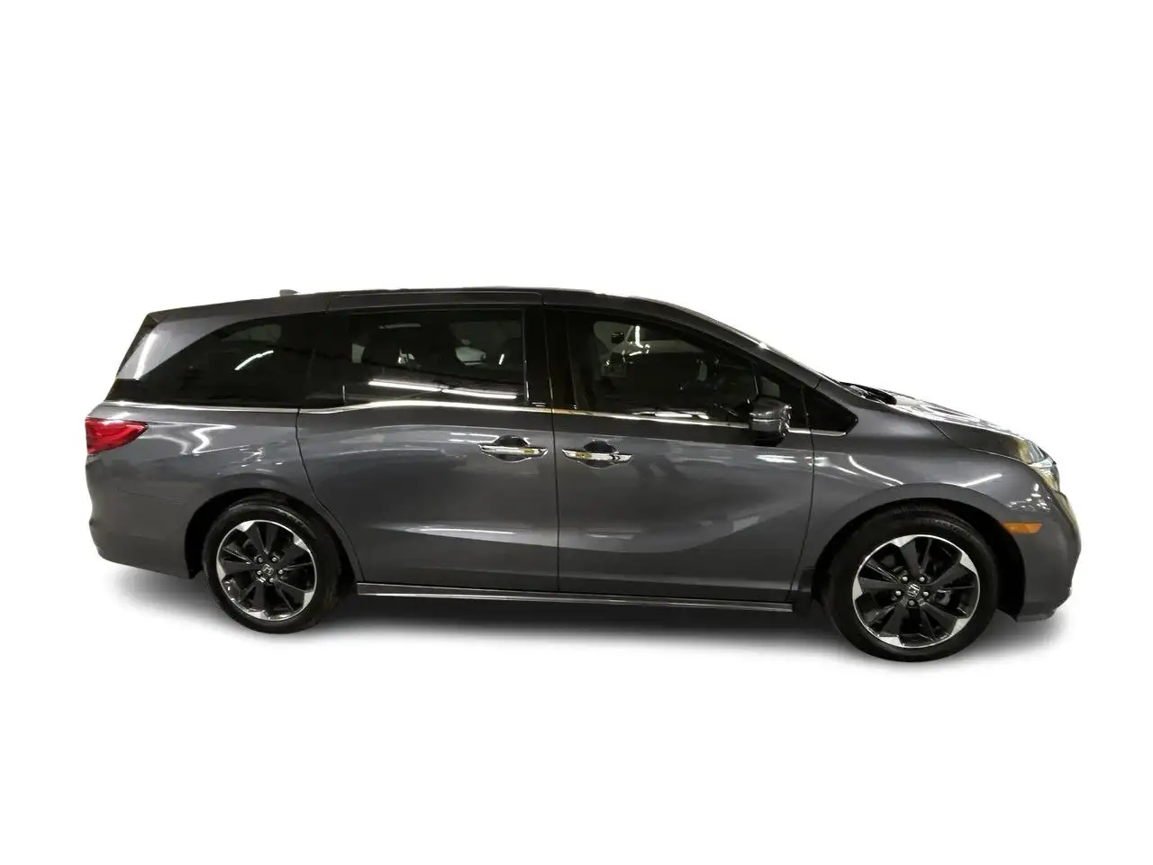 Honda Odyssey снимка Honda Odyssey