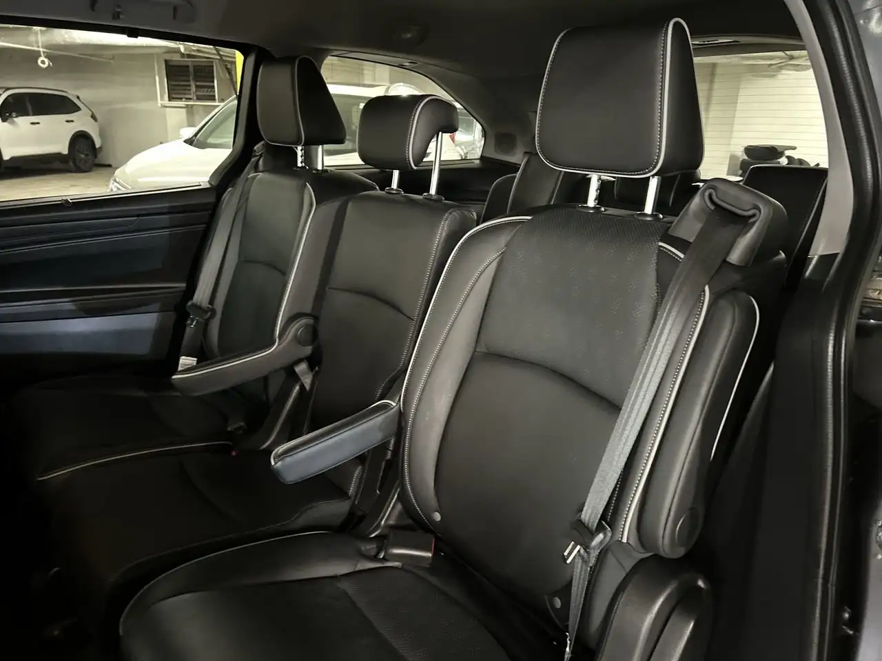 Honda Odyssey снимка Honda Odyssey