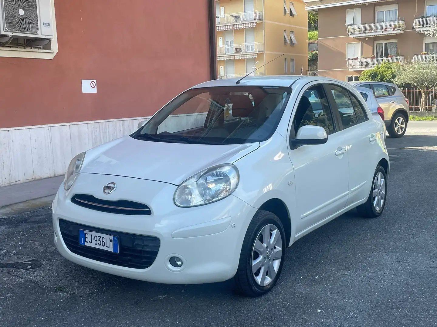 Nissan Micra Micra 5p 1.2 Tekna Wit - 1