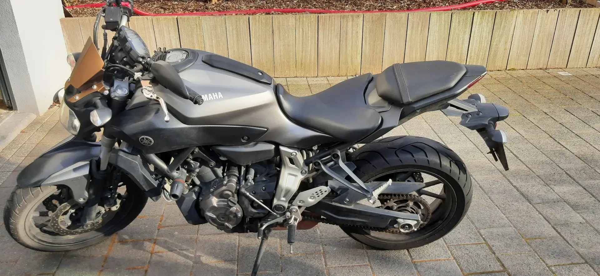 Yamaha MT-07 RM04 Szürke - 2