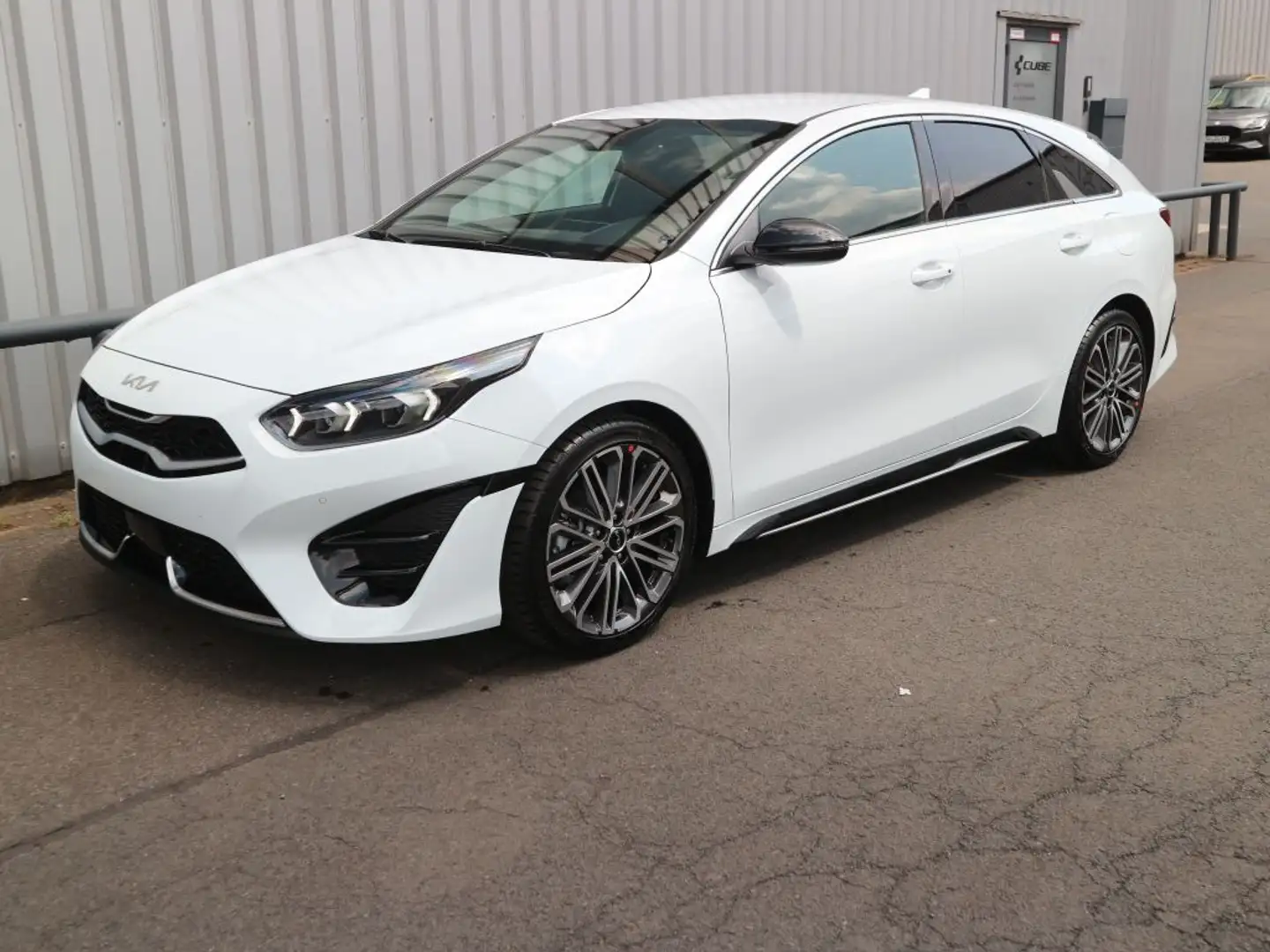 Kia ProCeed / pro_cee'd 1.5 T-GDI DCT7 OPF GT LINE (CD) Blanc - 1