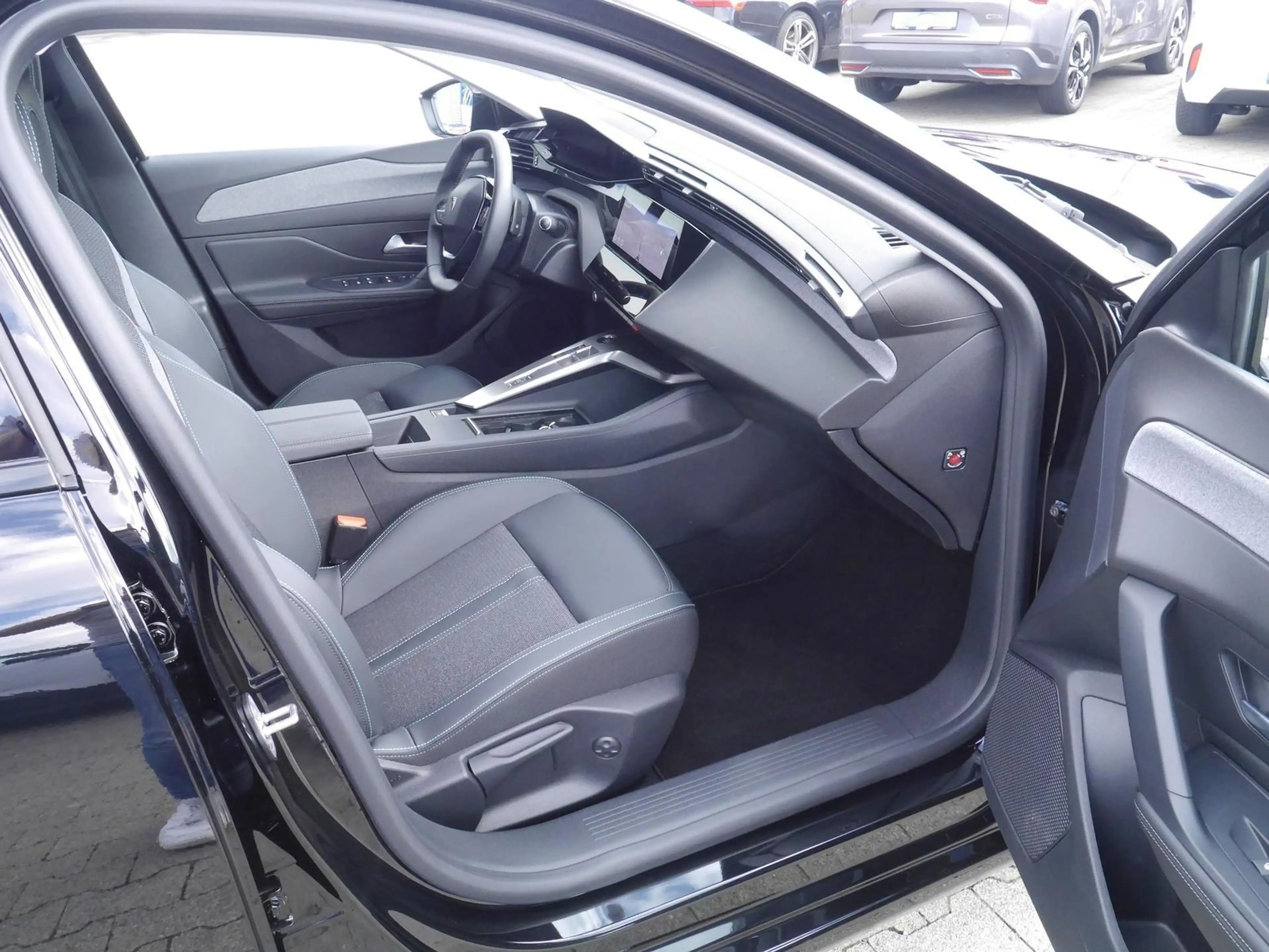 Peugeot 308 Blue HDI 130 Navi/LED/ACC/SHZ/360-Grad — photo 13