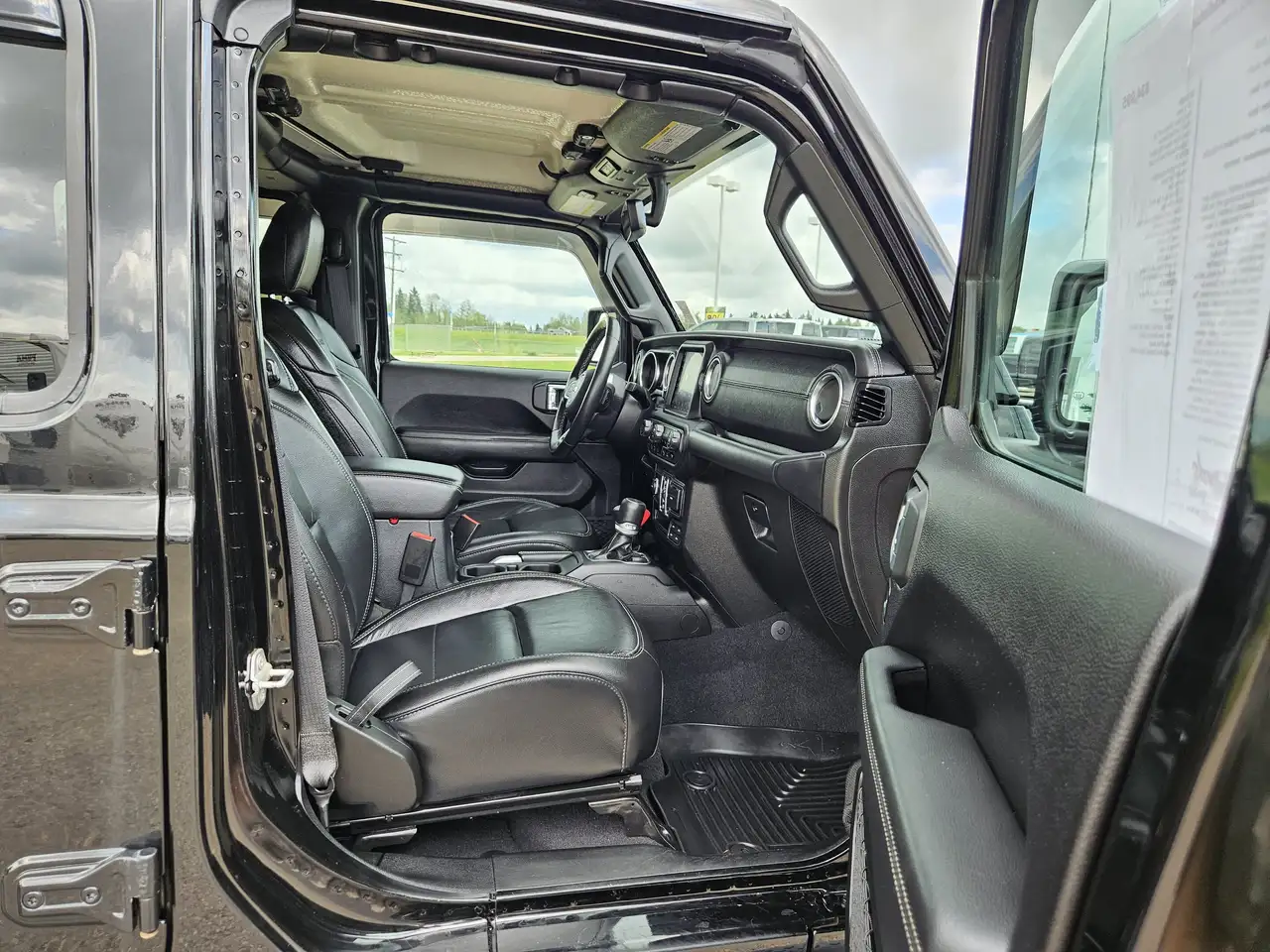 Jeep Gladiator photo Jeep Gladiator