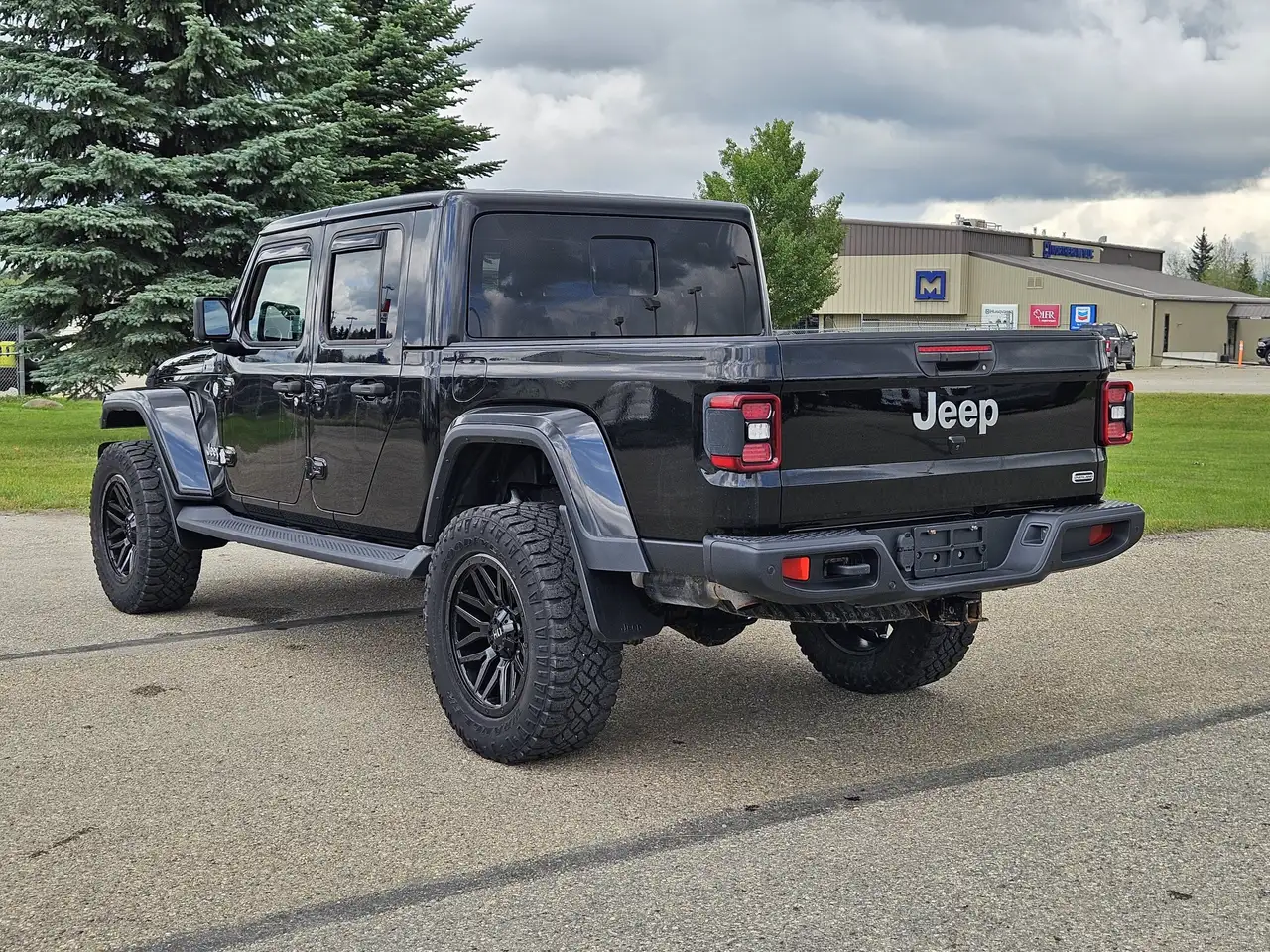 Jeep Gladiator photo Jeep Gladiator