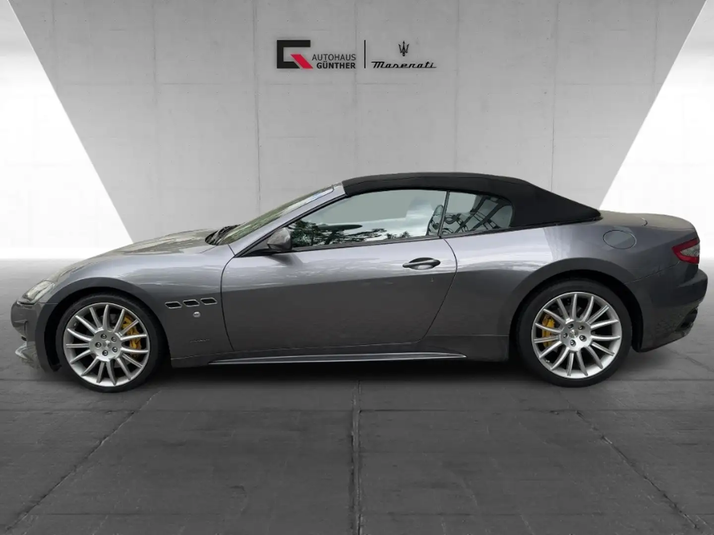 Maserati GranCabrio SPORT V8 460PS RWD / Bose Gris - 2