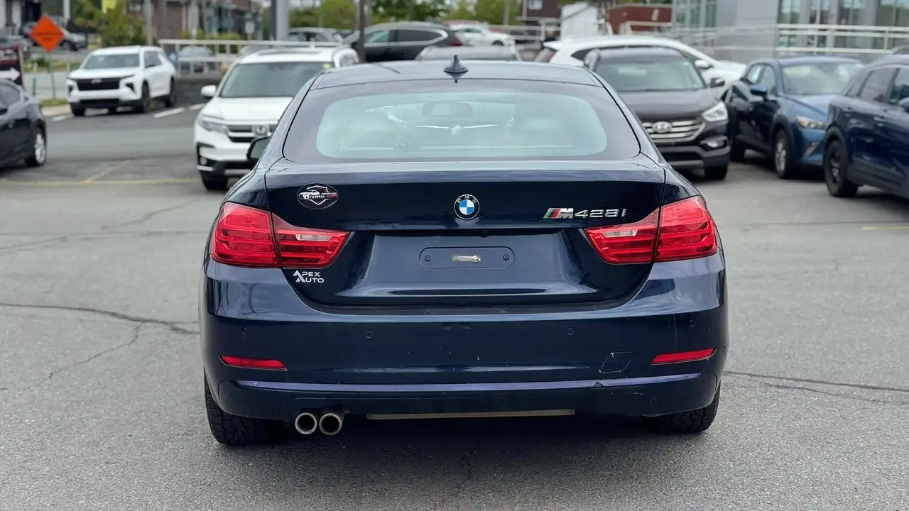 BMW 4 Series photo BMW 4 Series