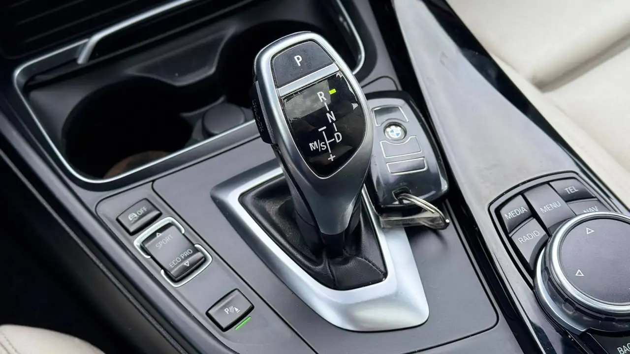 BMW 4 Series photo BMW 4 Series