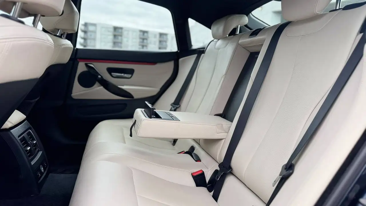BMW 4 Series photo BMW 4 Series