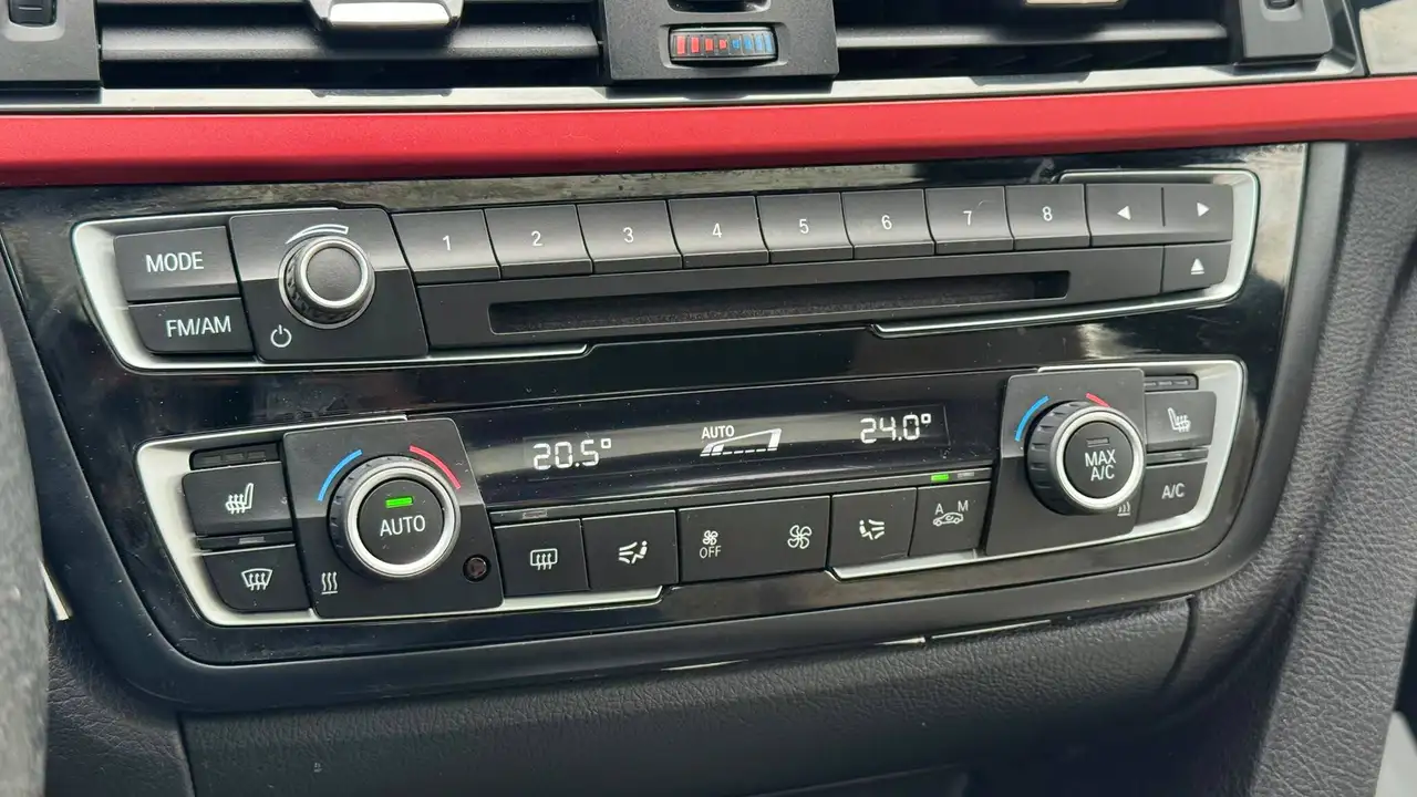 BMW 4 Series photo BMW 4 Series