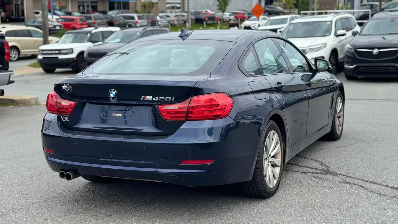 BMW 4 Series photo BMW 4 Series
