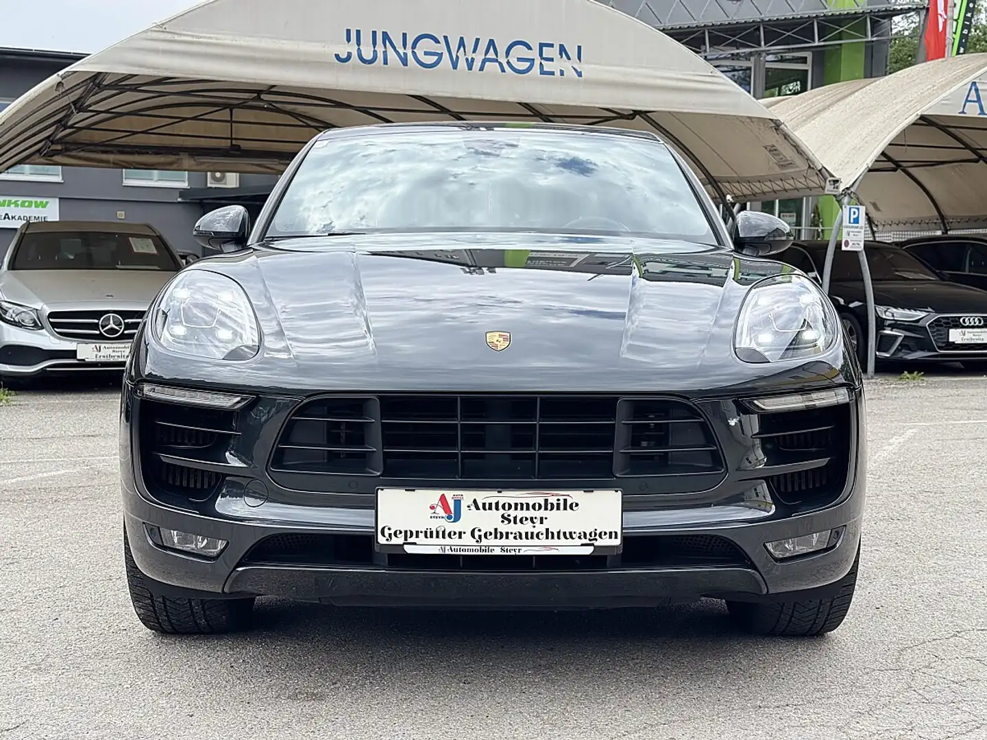 Porsche Macan GTS Sport+Navi+Apple CarPlay+R-Kamera+Alcantara... Grau - 2